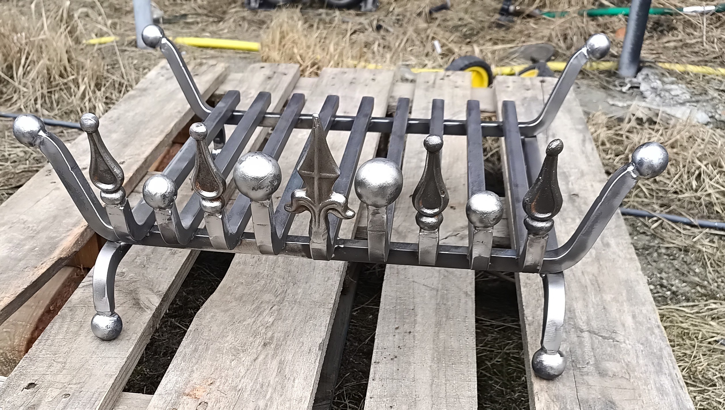 Montaż konstrukcji stalowej